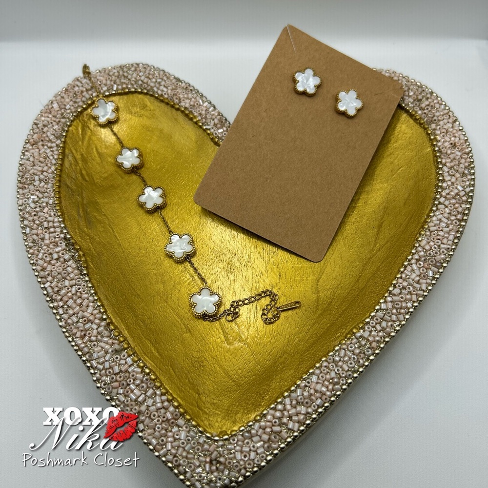 Stainless Steel Mother  of Pearl  Clover Bracelet and Earrings Set